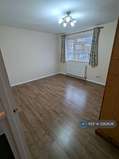 2 Bedroom End Of Terrace House To Rent In Stowe Crescent, Ruislip, HA4