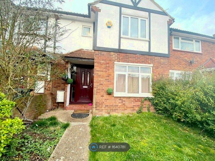 2 Bedroom Terraced House To Rent In Ascot Close, Northolt, UB5