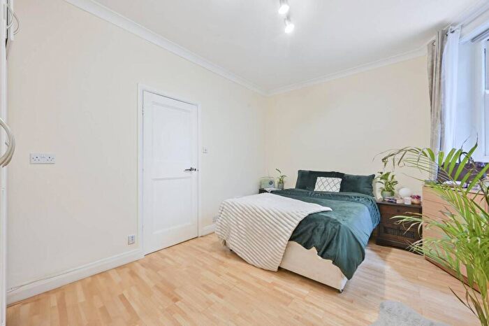 1 Bedroom Flat To Rent In Marylebone Road, Marylebone, London, NW1
