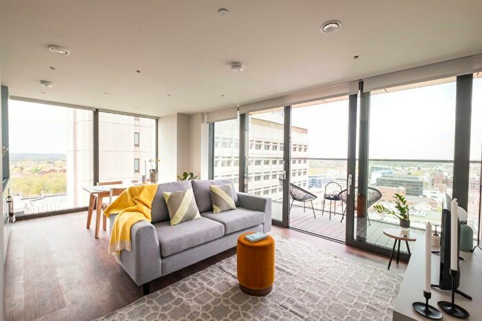 2 Bedroom Apartment To Rent In Commercial Way, Woking, Surrey, GU21