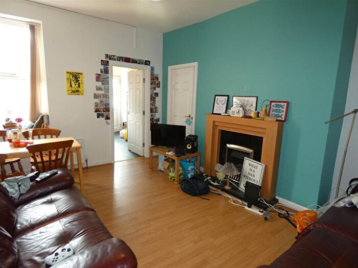 4 Bedroom Terraced House To Rent In Warwick Street, Newcastle Upon Tyne, NE6