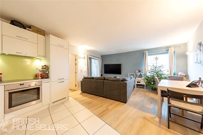 2 Bedroom Flat For Sale In Deals Gateway, Greenwich, Lewisham, London, SE13