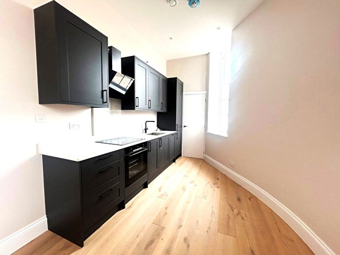 1 Bedroom Flat To Rent In Leys Avenue, Letchworth Garden City, SG6