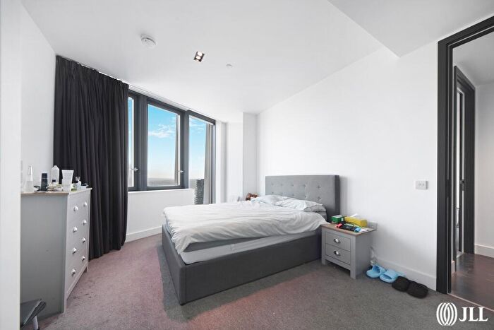 2 Bedroom Flat To Rent In Amory Tower, Marsh Wall, E14