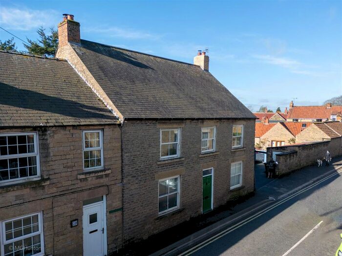 6 Bedroom End Of Terrace House For Sale In High Street, Snainton, Scarborough, YO13