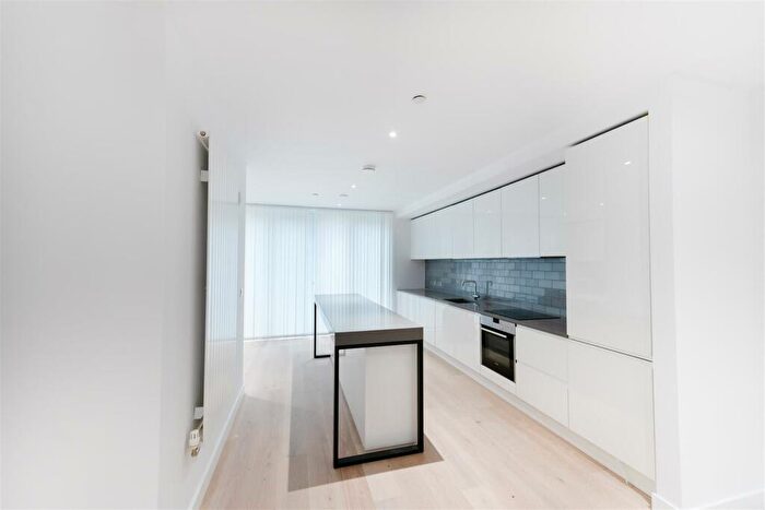 4 Bedroom Terraced House To Rent In Starboard Way, London, E16