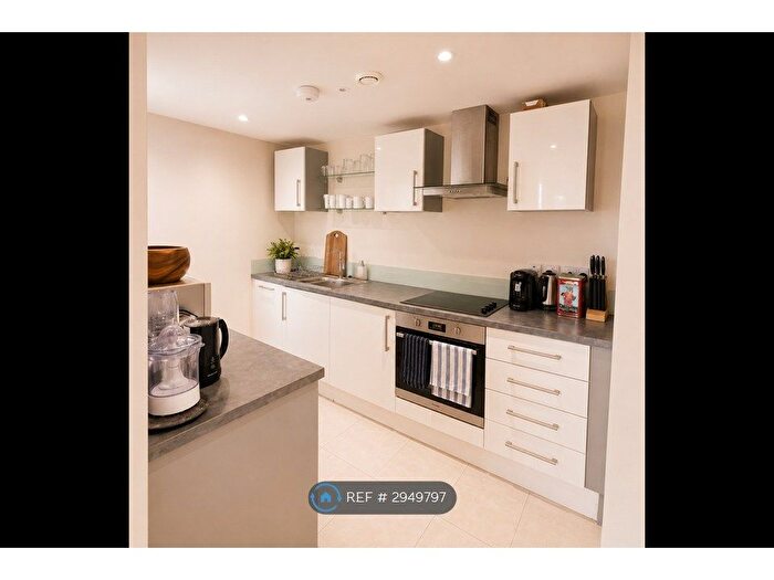2 Bedroom Flat To Rent In Bacon St, London, E2