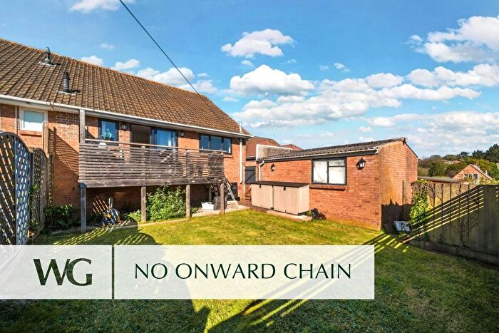2 Bedroom Bungalow For Sale In Exmouth, Devon, EX8