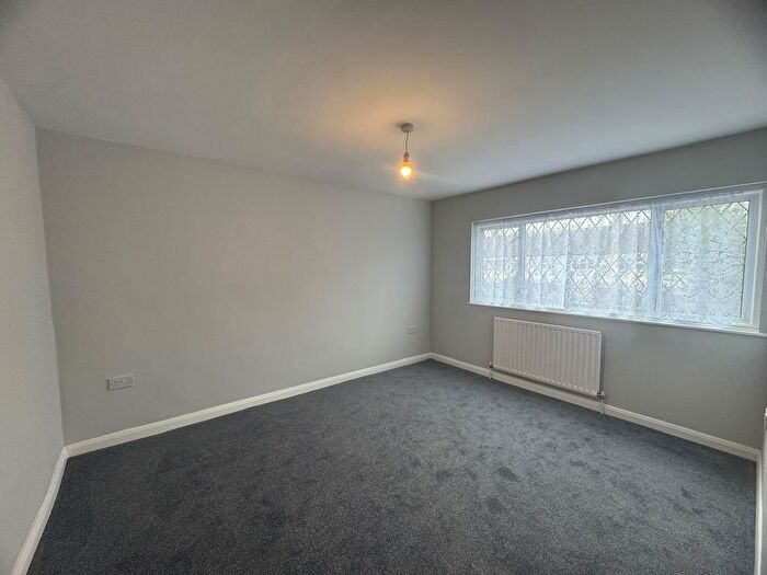 3 Bedroom Terraced House To Rent In Bradfield Drive, Barking, IG11
