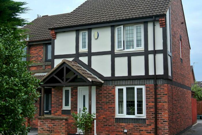 3 Bedroom Semi-Detached House To Rent In Gladstone Way, Thornton Cleveleys, FY5