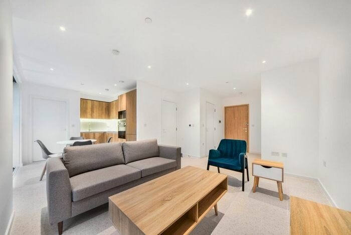 1 Bedroom Flat To Rent In Georgette Apartments, London, E1