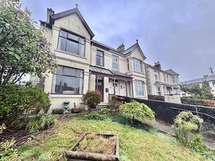 4 Bedroom Semi-Detached House For Sale In Beech Road, St. Austell, PL25