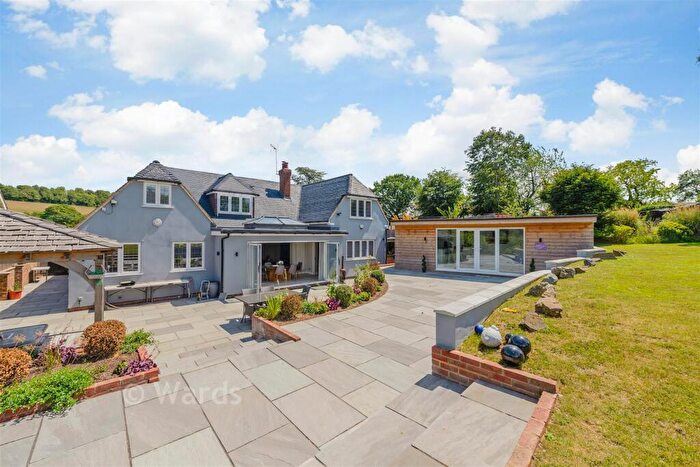 4 Bedroom Detached House For Sale In Beesfield Lane, Farningham, Kent, DA4