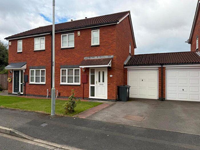 3 Bedroom Semi-Detached House To Rent In Heathfield Park, Middleton St George, DL2