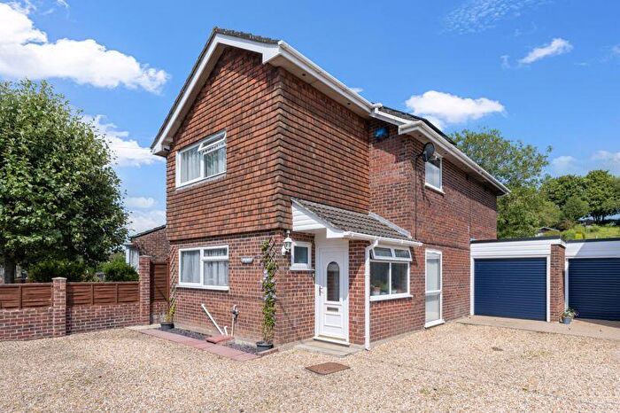 3 Bedroom Detached House For Sale In Milton Road, Milborne St Andrew, DT11