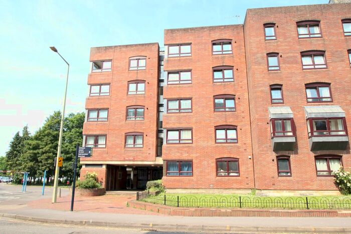 Studio To Rent In Swan Court, Westgate Street, Gloucester, GL1