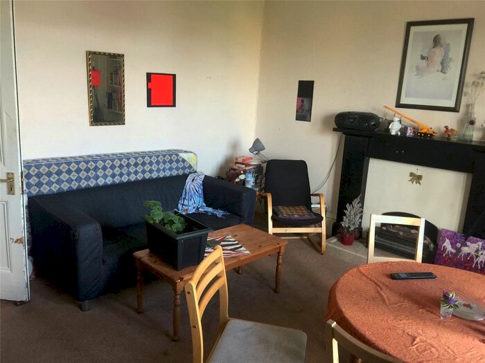 6 Bedroom Penthouse To Rent In Parkside Terrace, Newington, Edinburgh, EH16