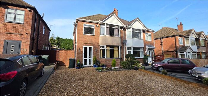 3 Bedroom Semi Detached House For Sale In Bennetts Road, Keresley, Coventry, West Midlands, CV7