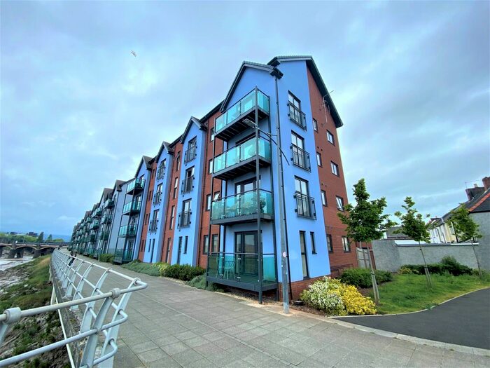 2 Bedroom Flat To Rent In , NP19