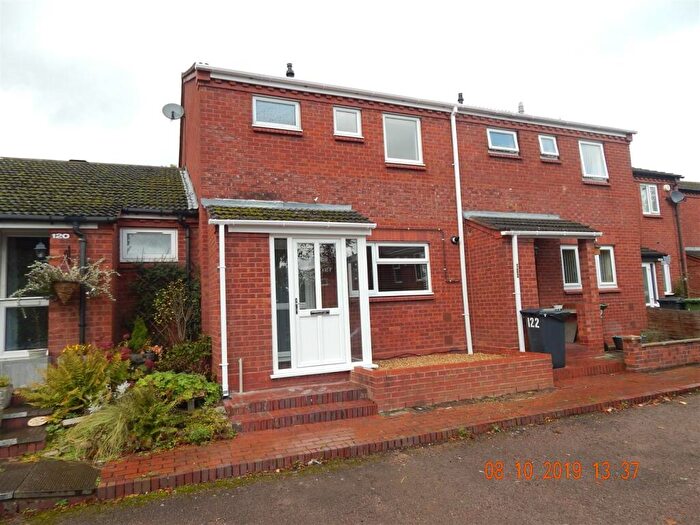 3 Bedroom Terraced House To Rent In Upper Field Close, Redditch, B98