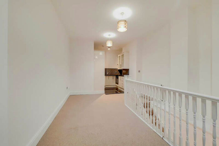 1 Bedroom Flat To Rent In Upland Road, Dulwich, SE22