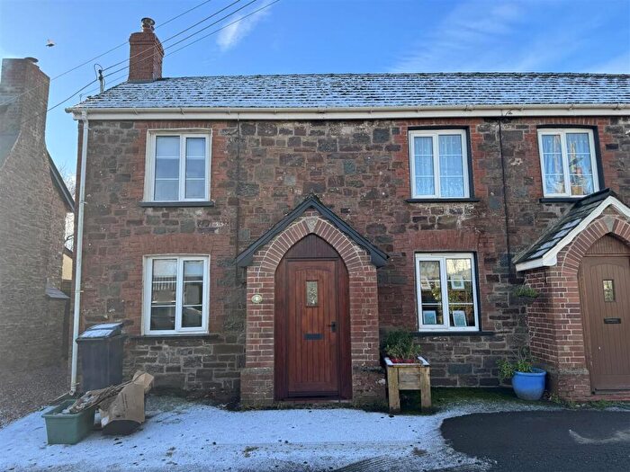 1 Bedroom Semi-Detached House To Rent In Chawleigh, EX18