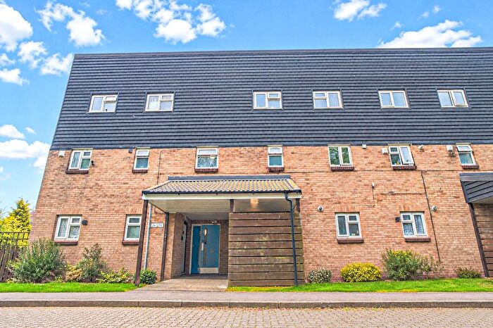 1 Bedroom Flat For Sale In Stratford Close, Toothill, Swindon, Wiltshire, SN5