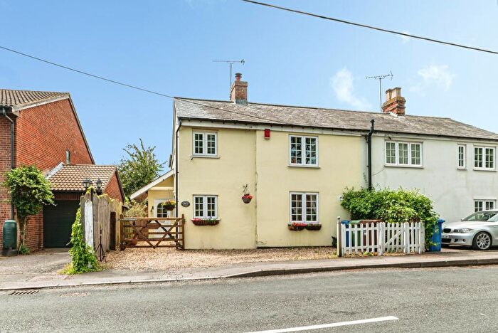 3 Bedroom Cottage For Sale In Warfield Street, Bracknell, RG42