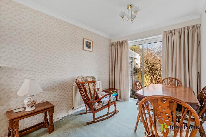 2 Bedroom Semi-Detached House For Sale In Grendon Close, Tile Hill, Coventry, CV4