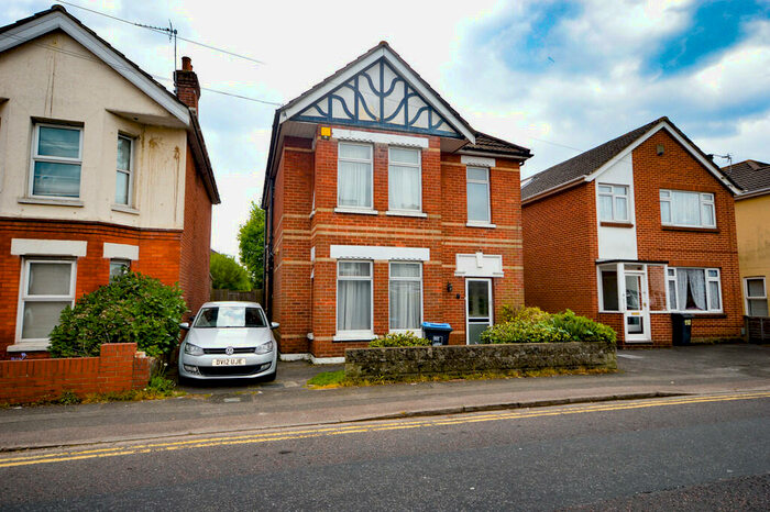 6 Bedroom Detached House To Rent In Ensbury Park Road, Ensbury Park, BH9