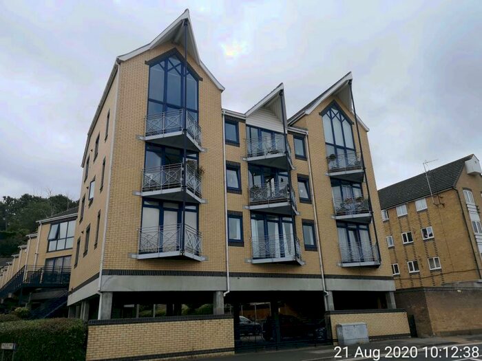 2 Bedroom Apartment To Rent In Anchor House, Valetta Way, Rochester, Kent, ME1