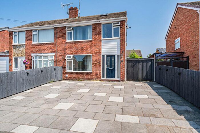 3 Bedroom Semi-Detached House For Sale In Aldford Close, Prenton, CH43