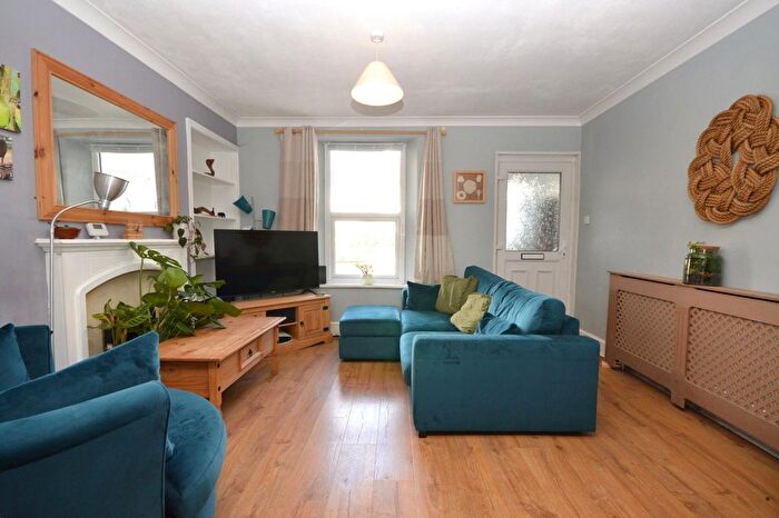 2 Bedroom End Of Terrace House For Sale In Coombe Park Lane, Plymouth, Devon, PL5