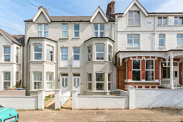 6 Bedroom Terraced House For Sale In Norfolk Road, Margate, CT9