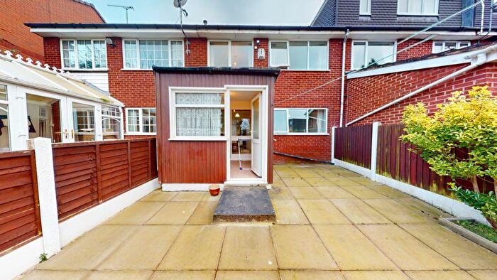 4 Bedroom Terraced House To Rent In Raddlebarn Road, Selly Oak, Birmingham, B29