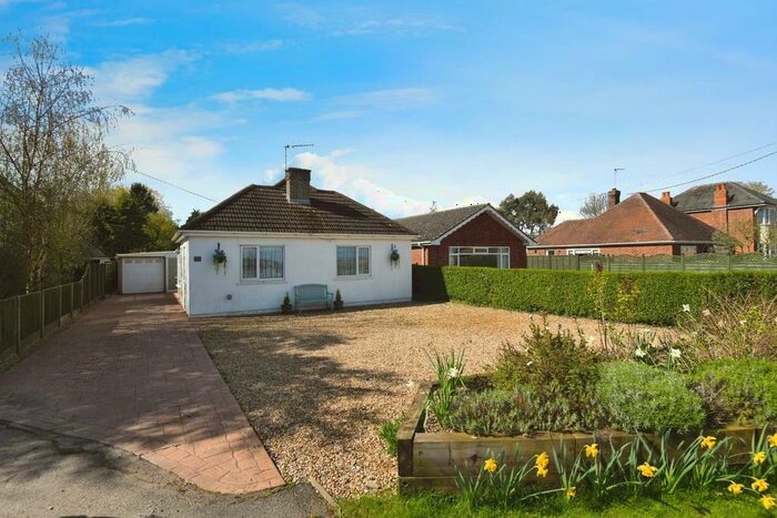 3 Bedroom Detached Bungalow For Sale In Gedney Road, Long Sutton, Wisbech, Cambs, PE12