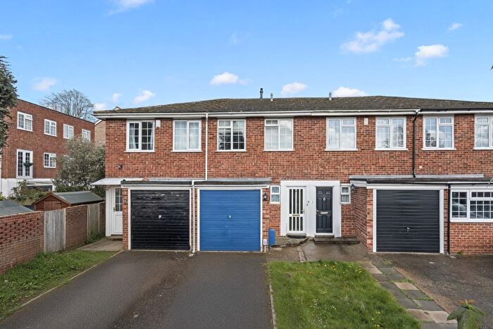 2 Bedroom Property To Rent In Brandy Way, Sutton, SM2