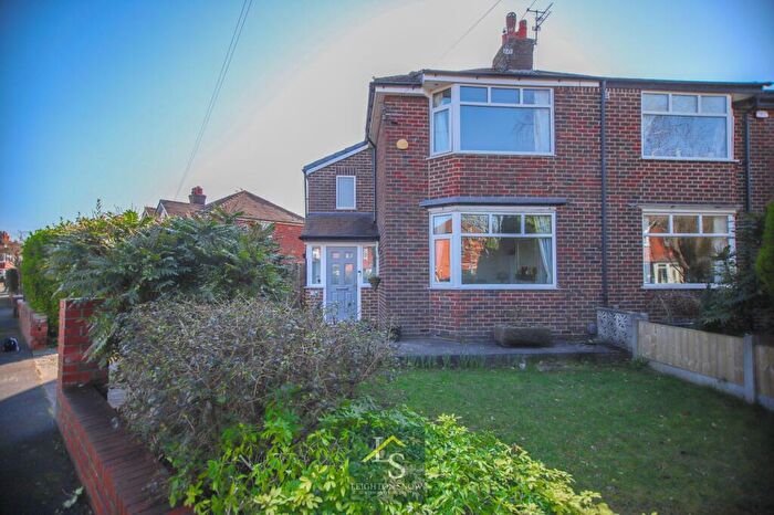 2 Bedroom Semi-Detached House For Sale In Tideswell Road, Hazel Grove, SK7