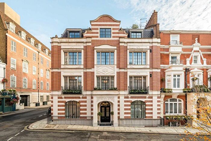 2 Bedroom Flat To Rent In Chesterfield Hill, Mayfair, W1J