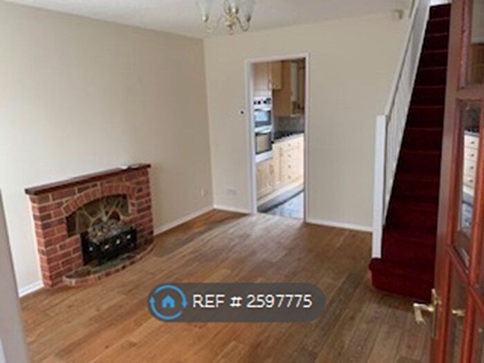 1 Bedroom Terraced House To Rent In Redhall Crescent, Leeds, LS11