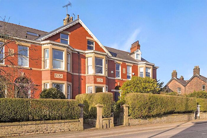 5 Bedroom Terraced House For Sale In Park Lane, Macclesfield, SK11