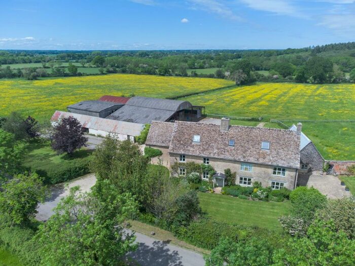 5 Bedroom Detached House For Sale In Hankerton, Malmesbury, SN16