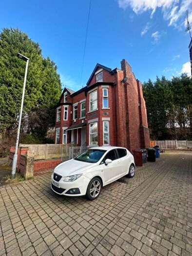 5 Bedroom Town House To Rent In Bed Aubrey Road, Fallowfield, Manchester, M14