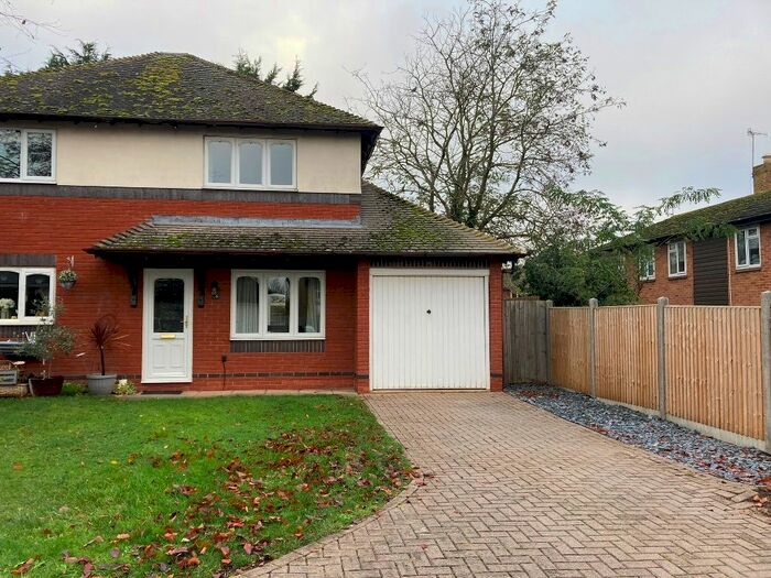 2 Bedroom Semi-Detached House For Sale In Park Hall Mews, Salford Priors, WR11