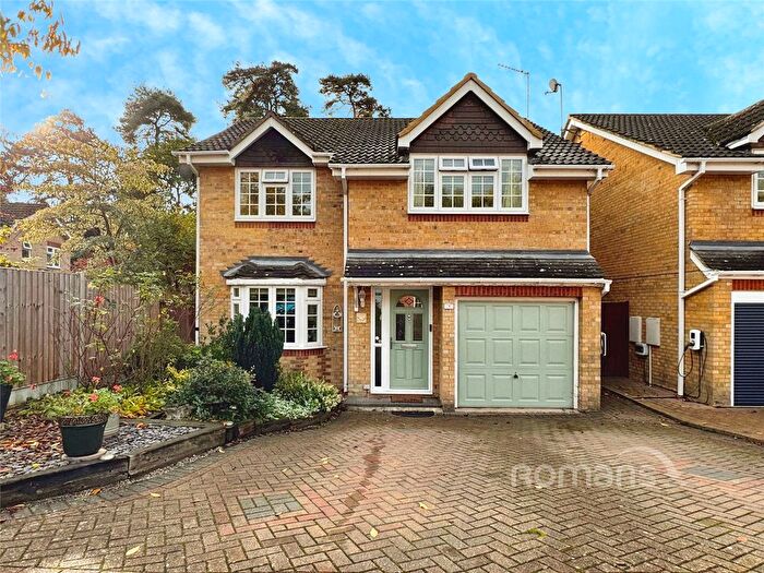 4 Bedroom Detached House For Sale In Peggotty Place, Owlsmoor, Sandhurst, GU47