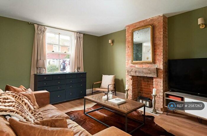 3 Bedroom Terraced House To Rent In Wilson Avenue, Henley-On-Thames, RG9