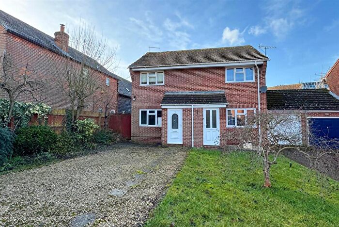 2 Bedroom Semi-Detached House For Sale In Flemming Avenue, Chalgrove, OX44