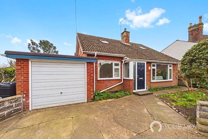 3 Bedroom Bungalow For Sale In Southend Road, Bungay, Suffolk, NR35