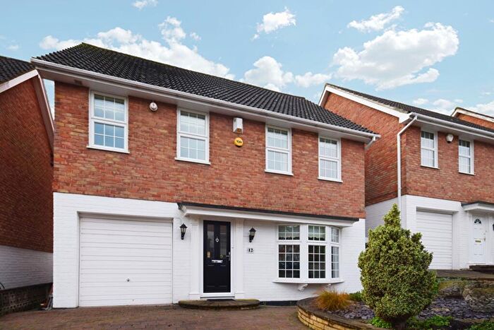 4 Bedroom Detached House To Rent In Heatherbank Chislehurst, BR7