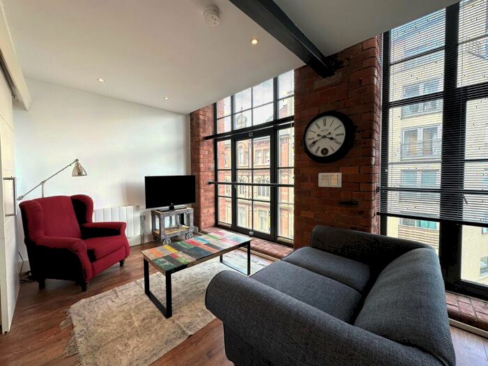 Flat To Rent In Crispin Lofts, New York Road, Leeds, West Yorkshire, LS2